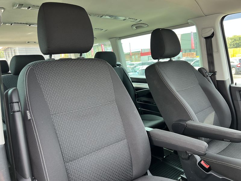 Volkswagen Multivan 2.0TDi 110kw 7MÍST TAŽNÉ ALU - fotka 29 z 38