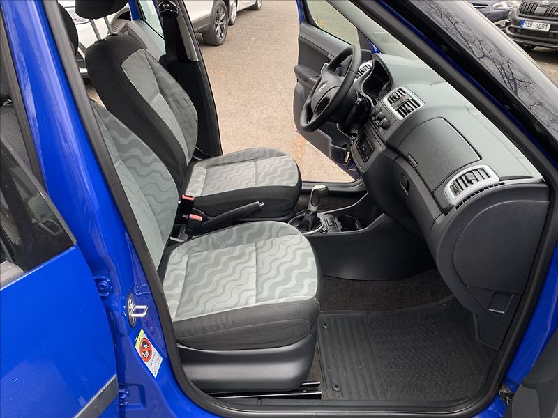 Škoda Roomster 1,2 HTP,ČR,SERVISKA - fotka 13 z 17