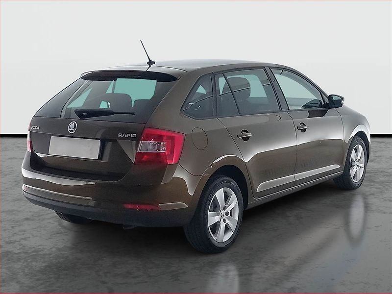 Škoda Rapid (2016) Spaceback 1.2 TSI, Automat - fotka 5 z 16