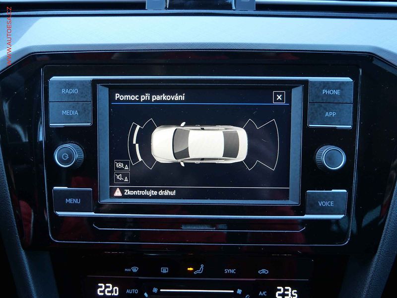 Volkswagen Passat (2020) 1.5 TSi, ČR, Business, LED - fotka 22 z 24