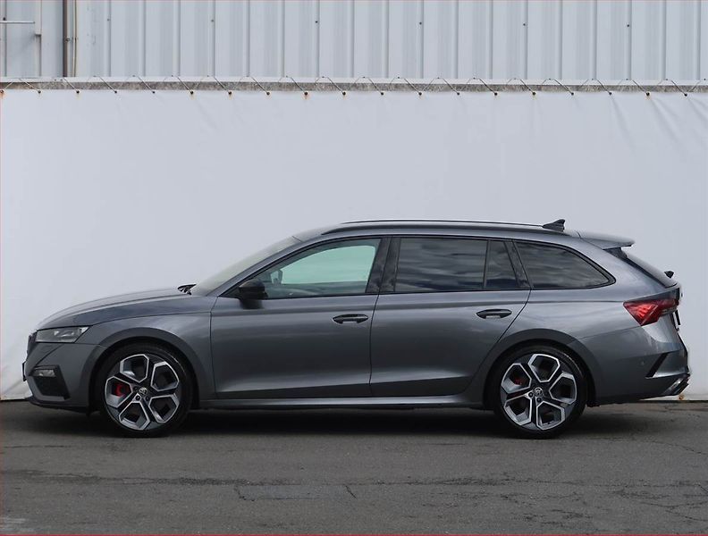 Škoda Octavia (2023) RS 2.0 TSI - fotka 3 z 31