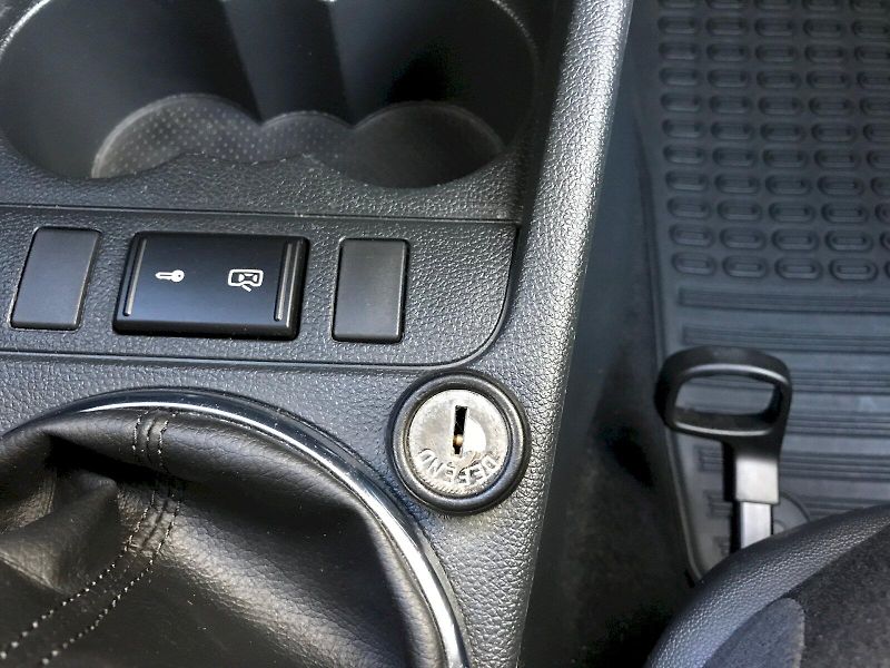 Škoda Fabia (2014) COM TSI AMBIE L4 63/1,2 - fotka 19 z 22