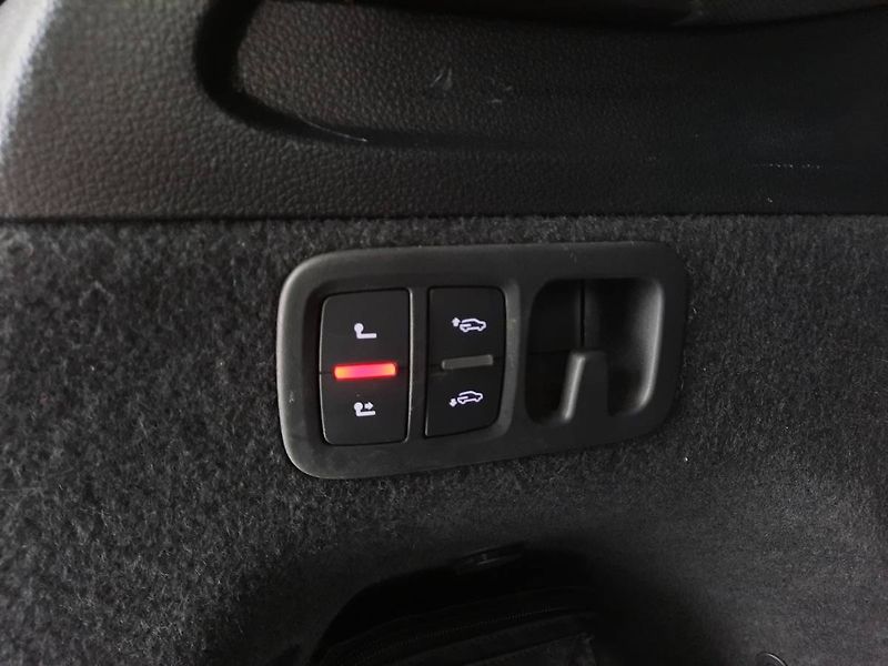 Audi Q7 (2021) 50 TDI quattro (210kW/285k) Ti - fotka 28 z 30