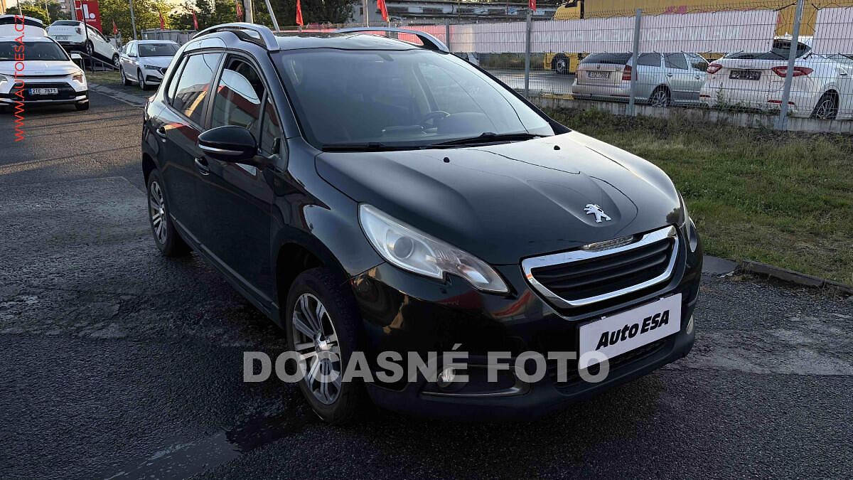 Peugeot 2008 1.2 Puretech, navi, AC