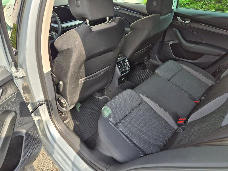 Škoda Octavia (2025) kombi Selection 1.5. TSI 110 k - fotka 15 z 33