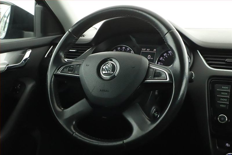 Škoda Octavia (2013) 2.0 TDI 4x4, 4X4, Navi - fotka 8 z 20