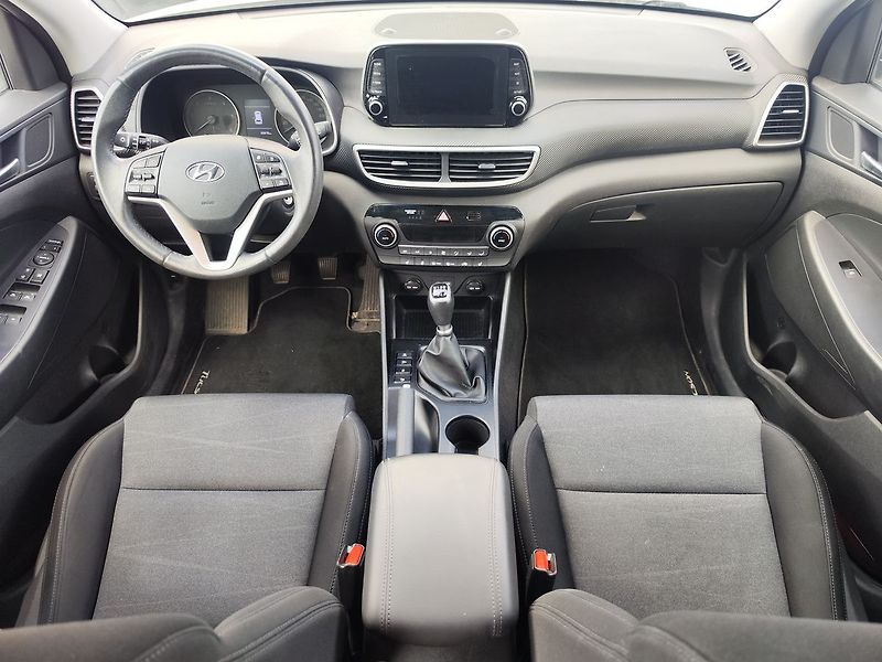 Hyundai Tucson 1.6 CRDI/85kW Traveller - fotka 12 z 31