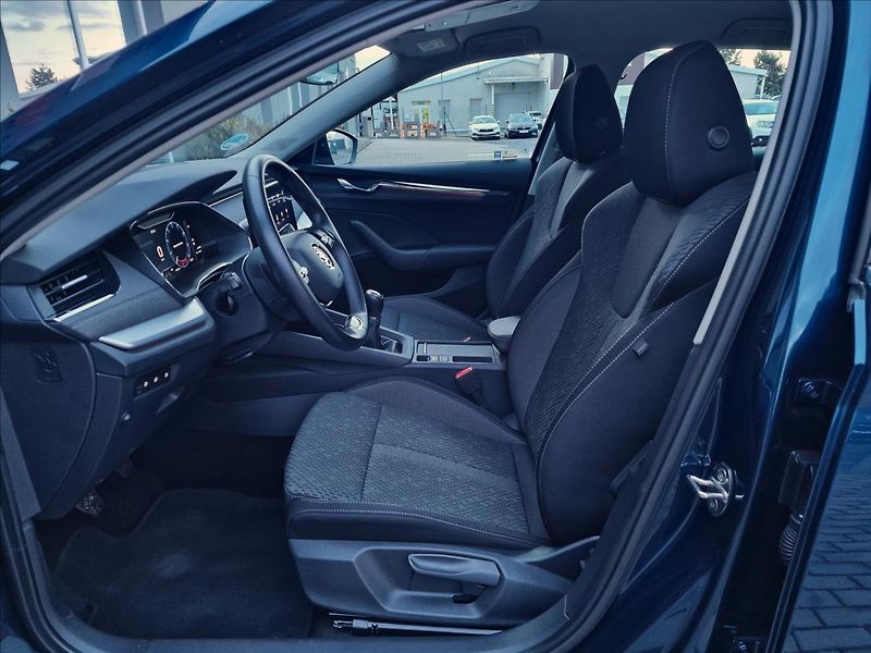 Škoda Octavia 2.0 TDi Style,původ ČR,1.Maj. - fotka 19 z 50