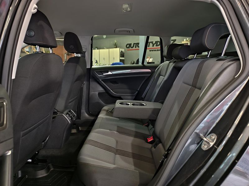 Volkswagen Golf VARIANT 1.4 TSi 92kW ALLSTAR - fotka 10 z 22