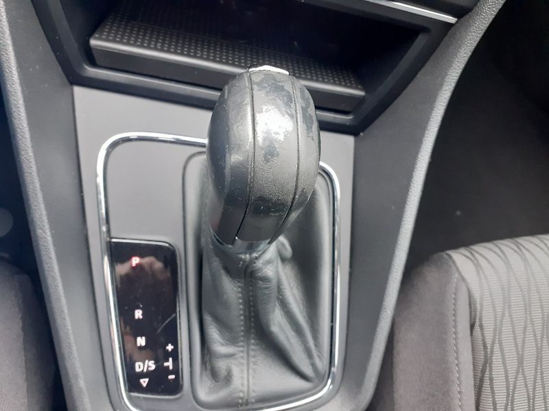 Seat Leon (2014) KOMBI 1.4 TSI AUTOMAT - fotka 19 z 37