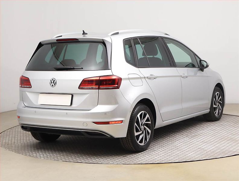Volkswagen Golf Sportsvan (2019) 1.5 TSI, Navi, Tempomat - fotka 5 z 20