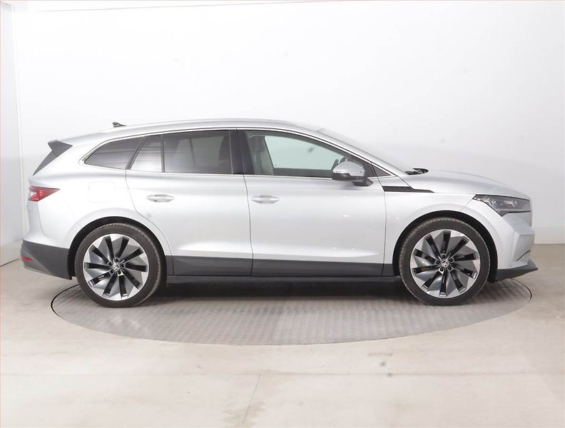 Škoda Enyaq (2021) iV 80 (82 kWh), SoH 92% - fotka 6 z 20