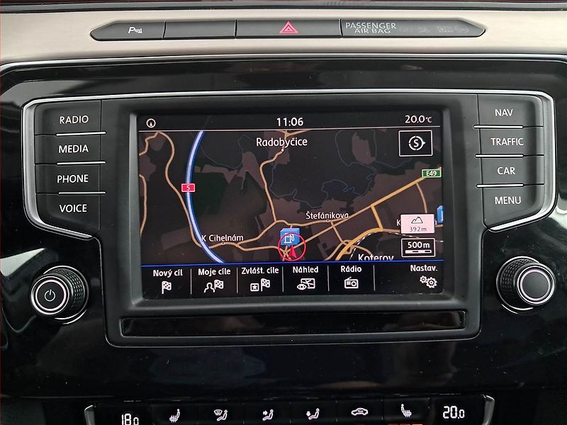 Volkswagen Passat (2016) Highline 2.0 TDI, Kůže, Navi - fotka 13 z 18