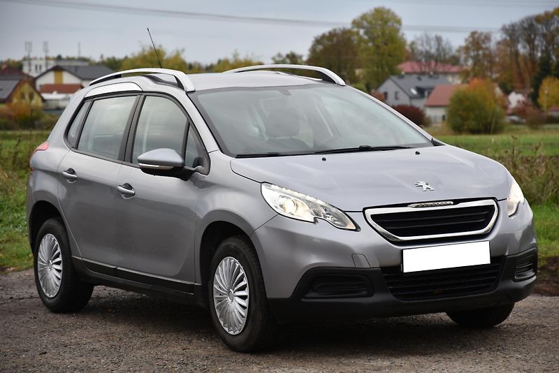 Peugeot 2008 1.2, KLIMATIZACE, TEMPOMAT - fotka 1 z 36