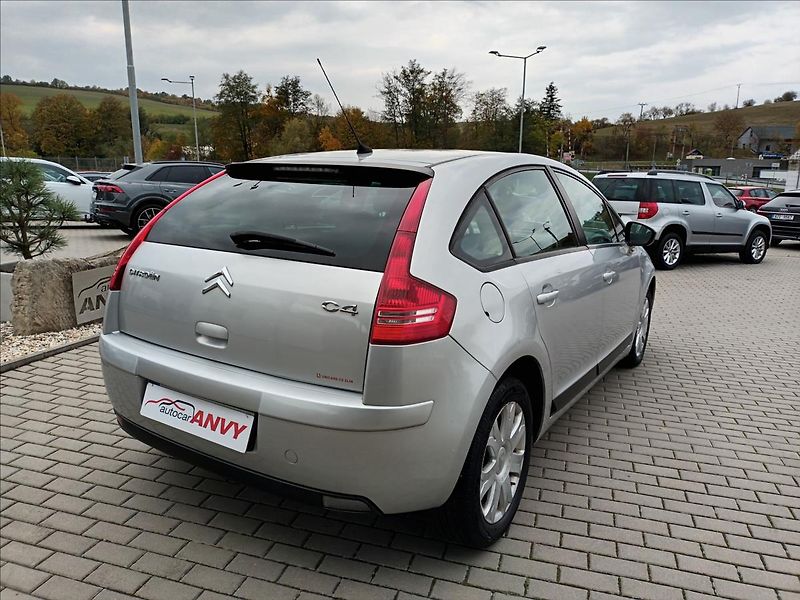 Citroën C4 1,4 i,65kw,ČR,1MAJ,KLIMA, - fotka 5 z 29