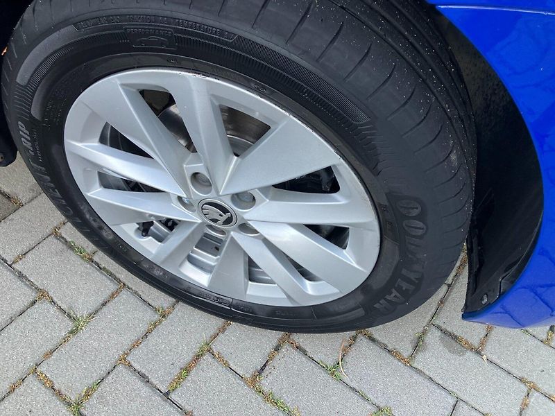 Škoda Scala (2023) 1.0TSI 81kW DSG STYLE - fotka 34 z 34