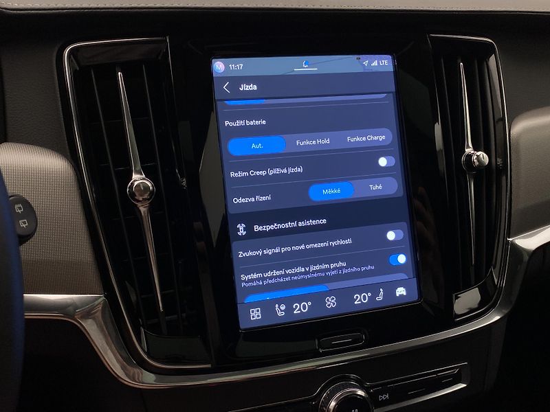 Volvo V90 T6 AWD RECHARGE DARK PLUS AUT - fotka 49 z 62