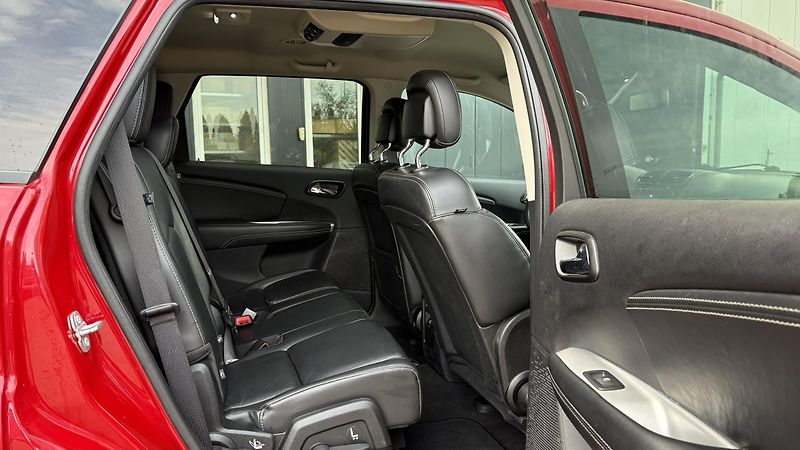 Fiat Freemont 2.0 M-jet 170k Black Code - fotka 12 z 17