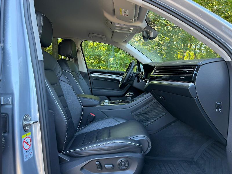 Volkswagen Touareg (2018) - fotka 22 z 28