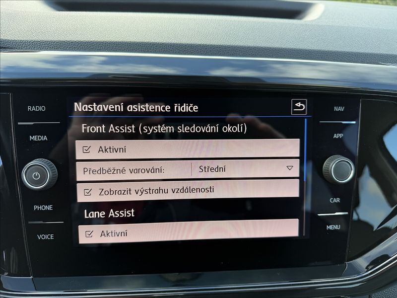 Volkswagen T-Cross 1.0 TSI Life Full LED - fotka 13 z 20