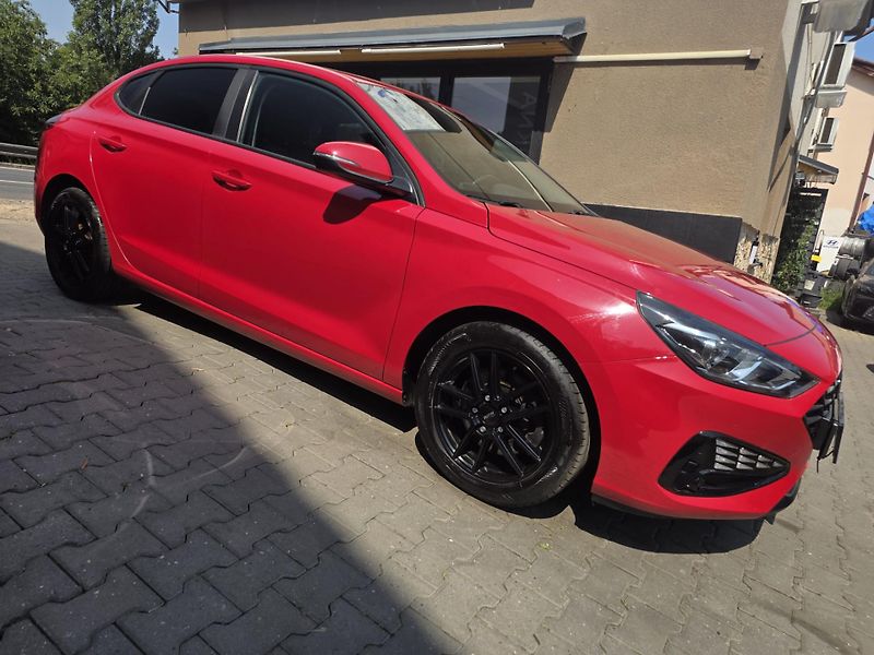 Hyundai i30 1.0-1.MAJITEL-AUTOMAT-KAMERA - fotka 13 z 20
