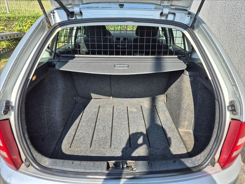 Škoda Fabia 1,4 i 16V Combi Klima 2xAirbag - fotka 16 z 25