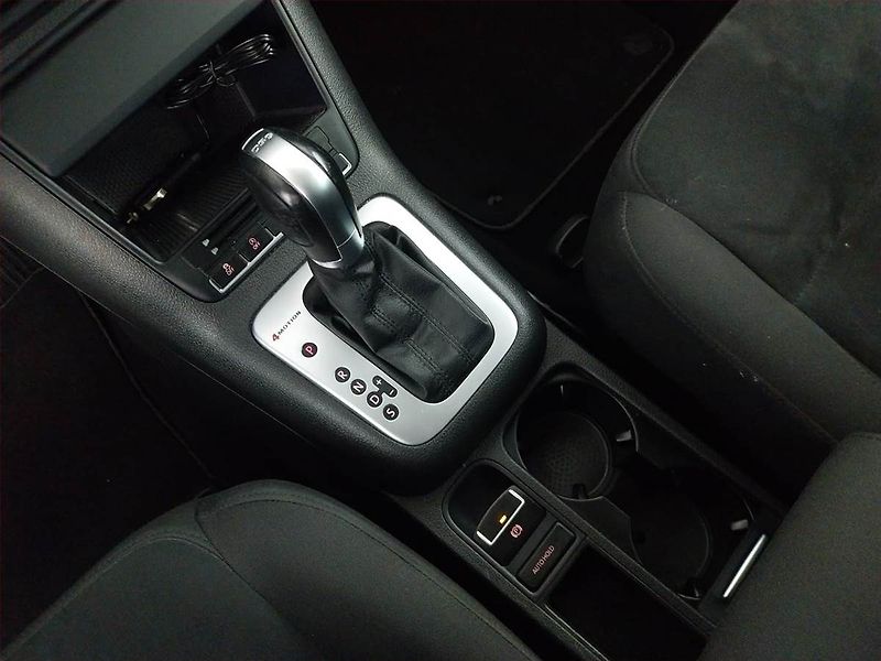 Volkswagen Tiguan (2014) 2.0 TDI, 4X4, Automat - fotka 13 z 17