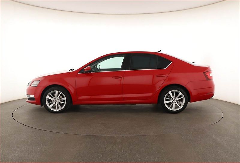 Škoda Octavia (2017) 2.0 TDI, Automat, Navi - fotka 3 z 20
