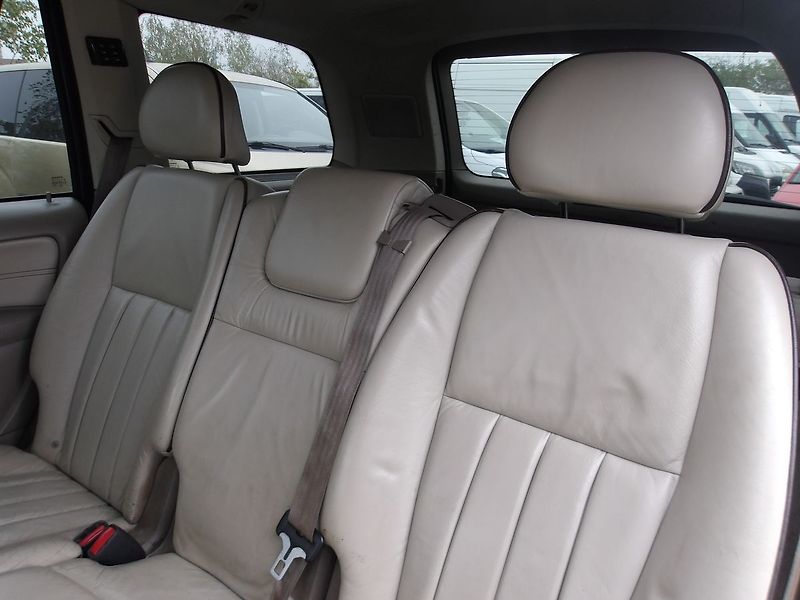 Volvo XC90 2,4D5 136 kW ČR Serv.kn! - fotka 23 z 45