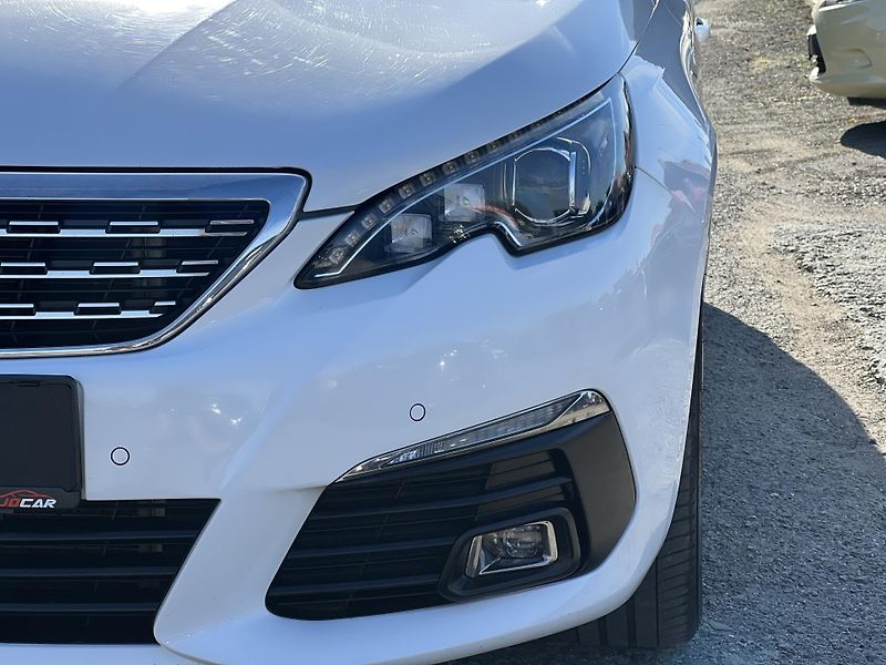 Peugeot 308 1.5HDi KLIMA KAMERA NAVI ALU - fotka 40 z 44