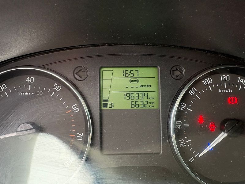 Škoda Roomster 1.4, 63kW, Klima, Výhřevy - fotka 9 z 15