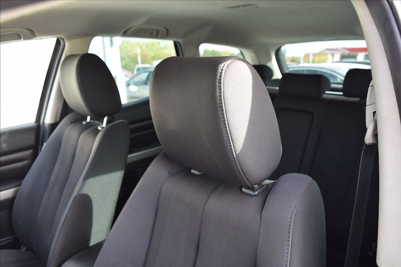 Mazda CX-7 2,2 CD 127KW VÝHŘEV KLIMA ALU - fotka 21 z 45