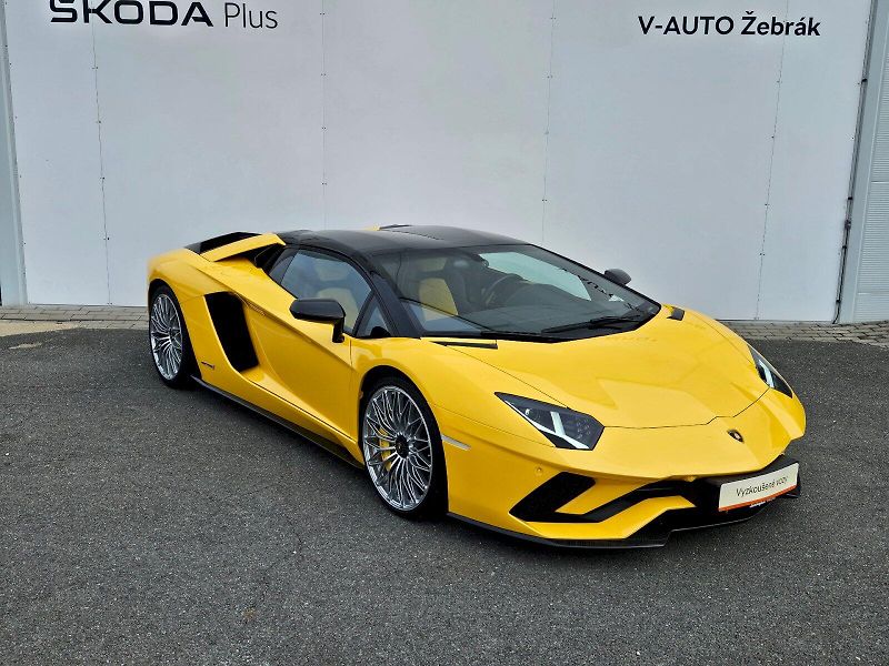 Lamborghini Aventador (2018) - fotka 22 z 22