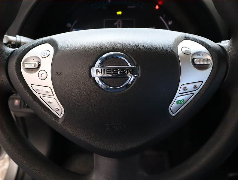 Nissan Leaf (2015) 24 kWh, SoH 83%, Automat - fotka 12 z 27