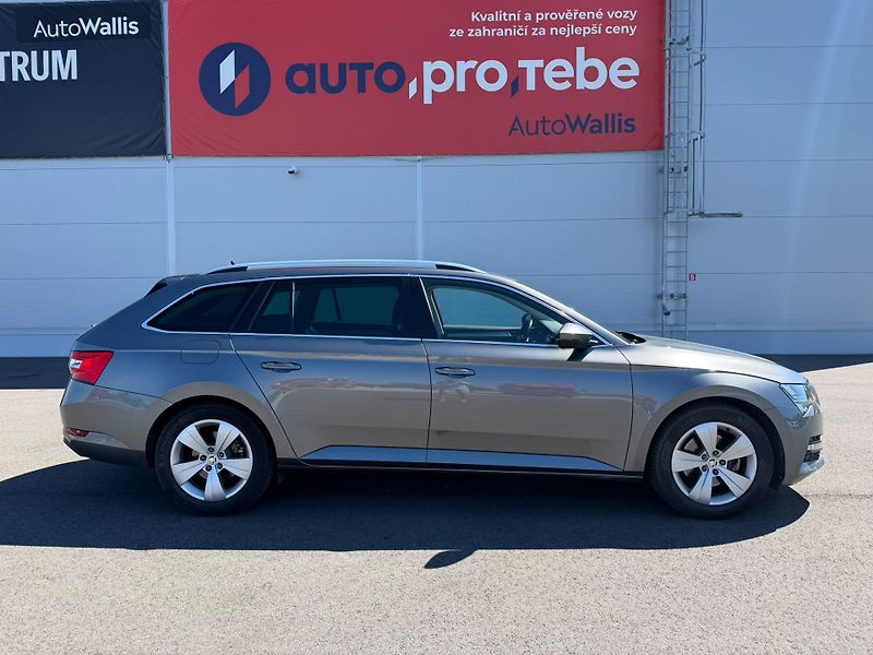 Škoda Superb 2.0TDI DSG 110kW 1.Maj DPH TZ - fotka 5 z 20