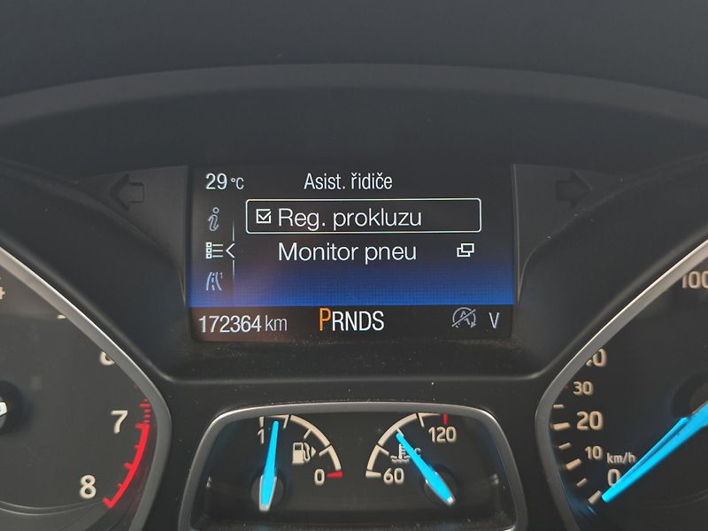 Ford Kuga (2016) Titanium 1.5 EcoBoost 4x4 134k - fotka 16 z 24