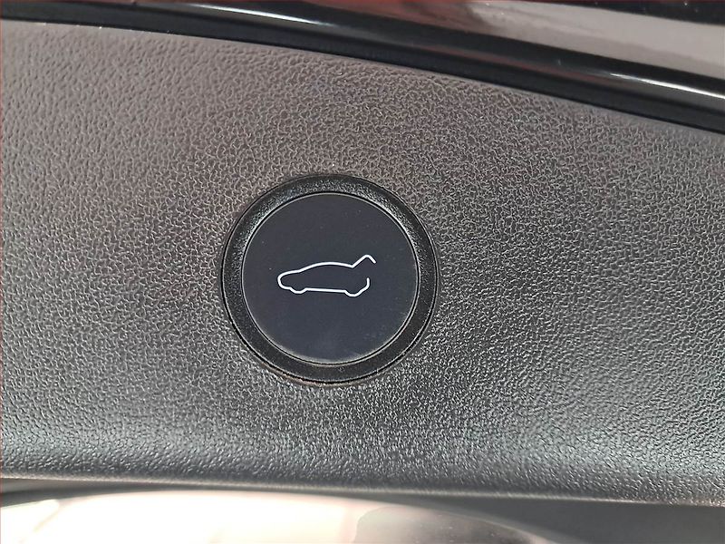 Tesla Model 3 (2021) Long Range 4WD 82kWh, SoH 87% - fotka 19 z 21