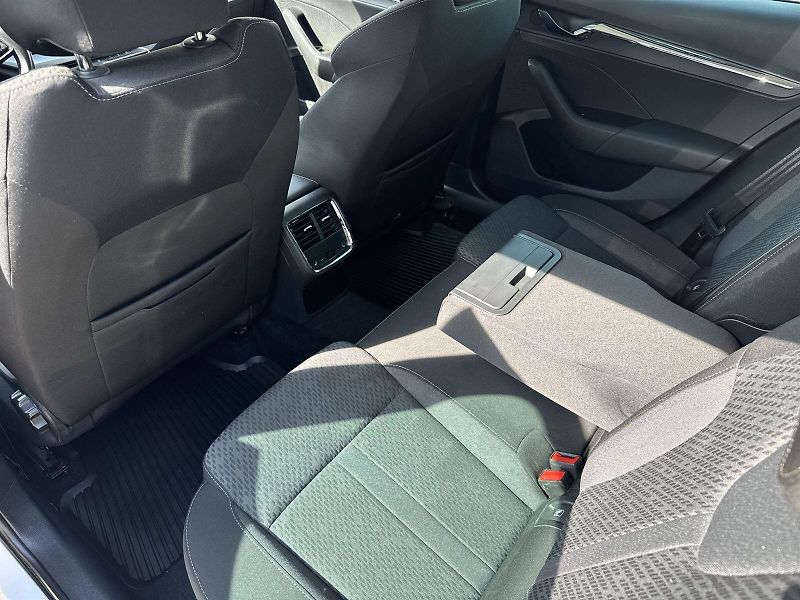 Škoda Octavia (2022) Combi 2.0 TDI DSG Style - fotka 7 z 35