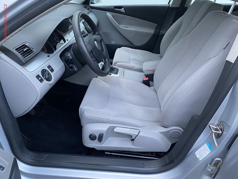 Volkswagen Passat (2008) 1.4 TSi, Comfortline, výhřev - fotka 9 z 18