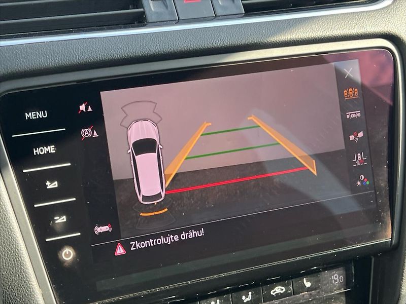Škoda Octavia 2,0 TDi 135kW  III. FL RS - fotka 17 z 31