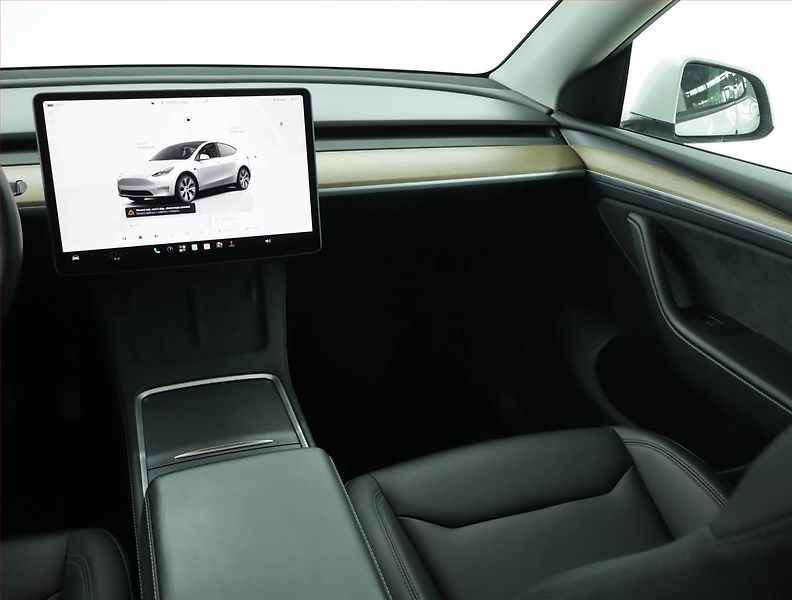 Tesla Model Y (2023) Long Range AWD 79kWh, SoH 86% - fotka 8 z 20