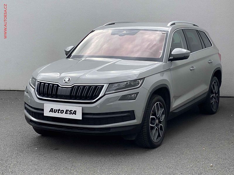 Škoda Kodiaq (2021) 2.0 TSi 4x4, 1.maj,ČR, Style - fotka 3 z 21