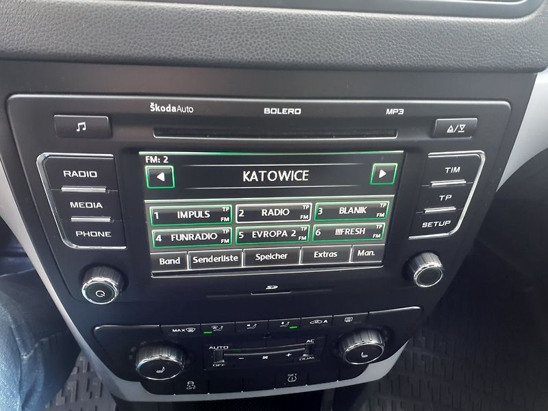 Škoda Yeti (2013) 1.2 TSI AMBIENTE - fotka 12 z 37