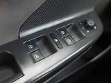 Volkswagen Golf (2009) 1.9 TDi, ČR, Trendline, TZ - náhled 11