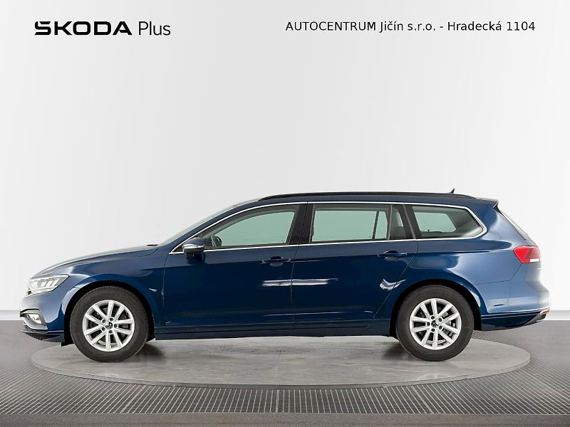 Volkswagen Passat (2022) Business 2.0 TDI 110kW - fotka 3 z 33