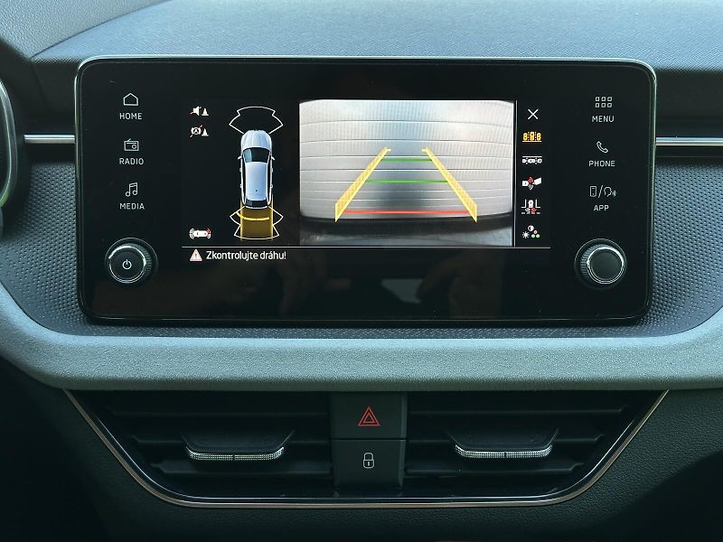 Škoda Scala 1.0TSi TOP & Selection 116PS D - fotka 25 z 31