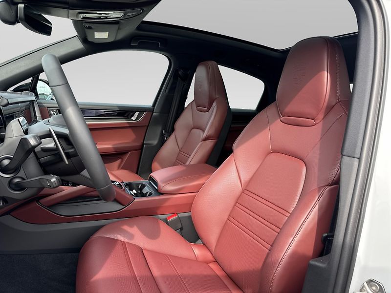 Porsche Cayenne S Coupé - fotka 14 z 30