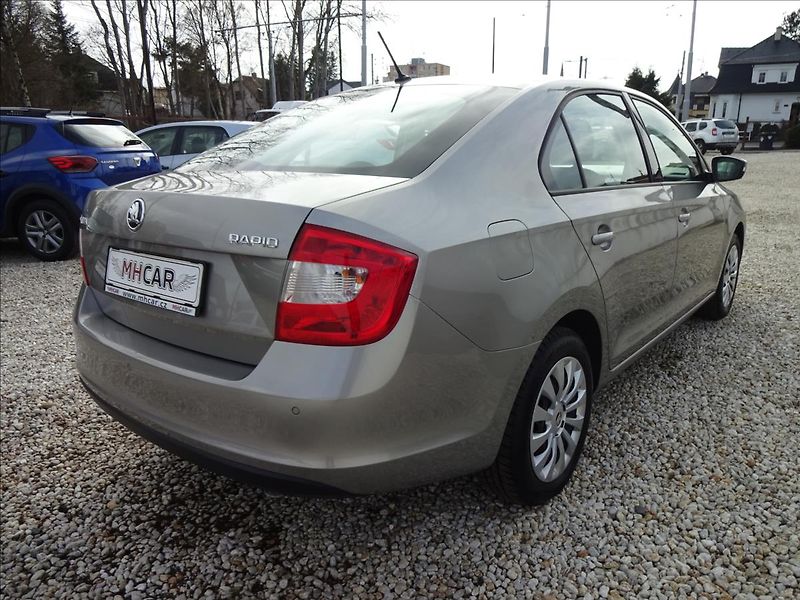 Škoda Rapid 1.2TSI 66kW - fotka 7 z 46