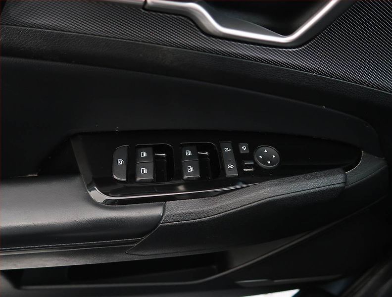Kia Sportage (2023) 1.6 T-GDI MHEV - fotka 28 z 28