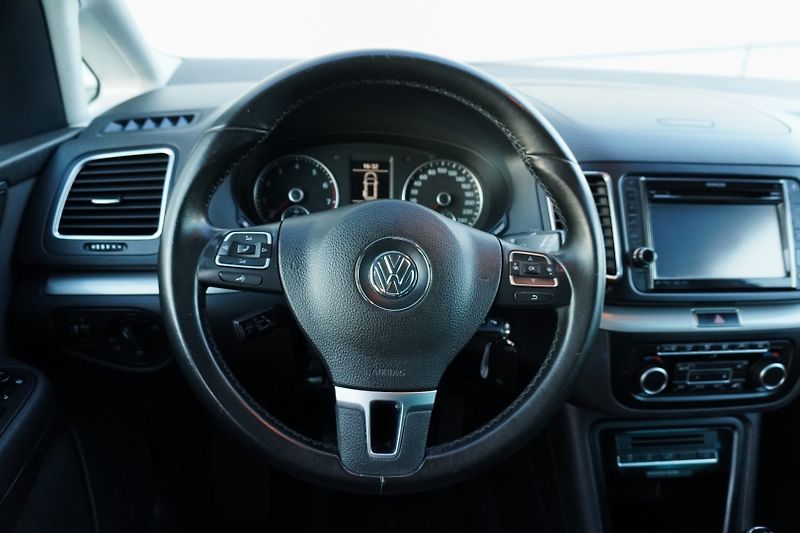 Volkswagen Sharan 1.4 TSI 7MÍST BEZ KOROZE - fotka 29 z 30